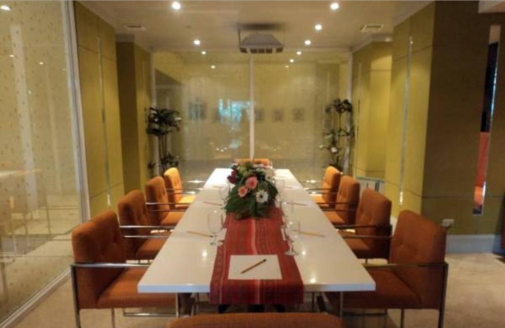 The Royal Mandaya Hotel Davao Екстер'єр фото